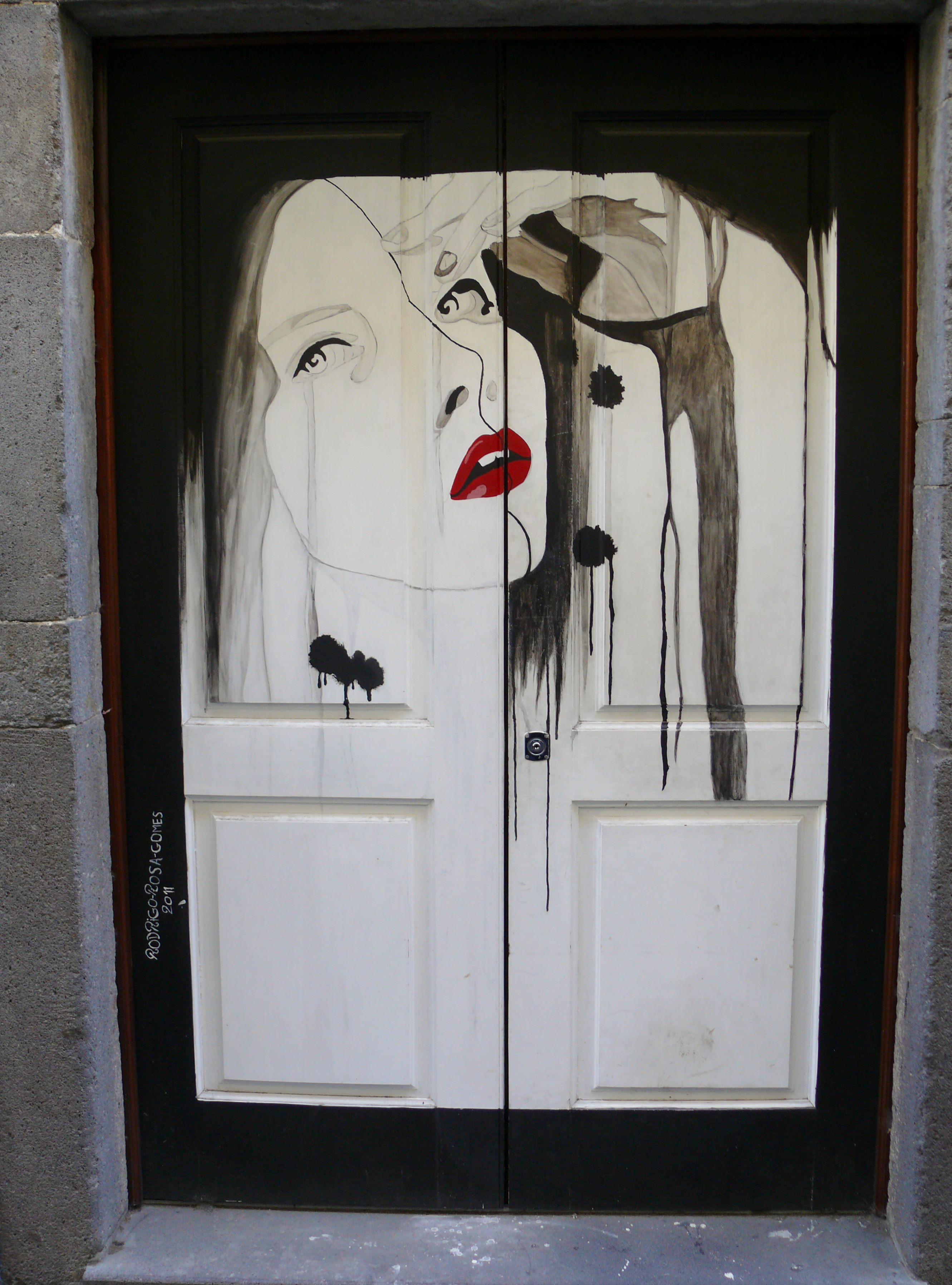 Its door. Разрисованная дверь. Дверь рисунок. Расписные двери. Красивая дверь рисунок.
