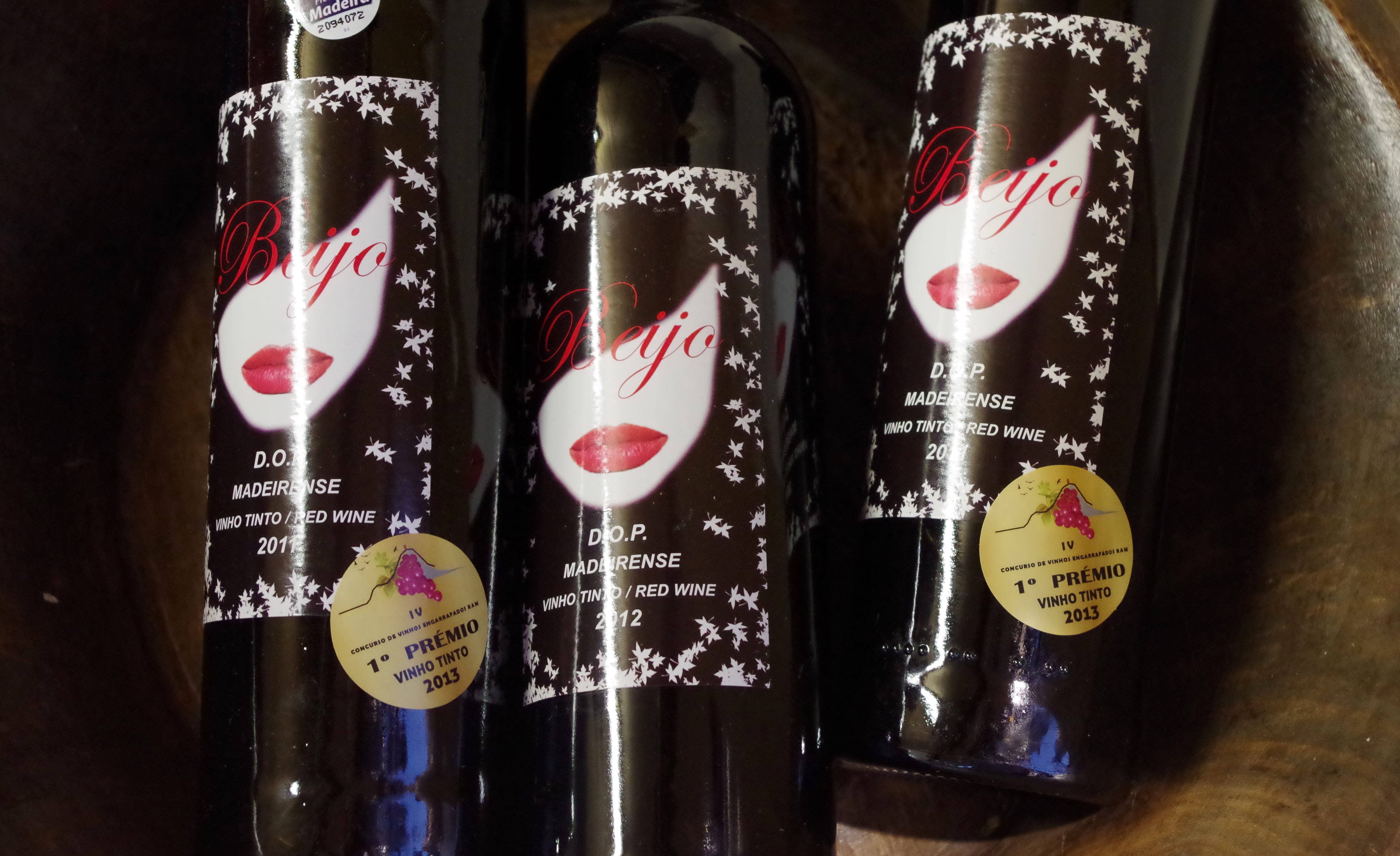mini kiss wine