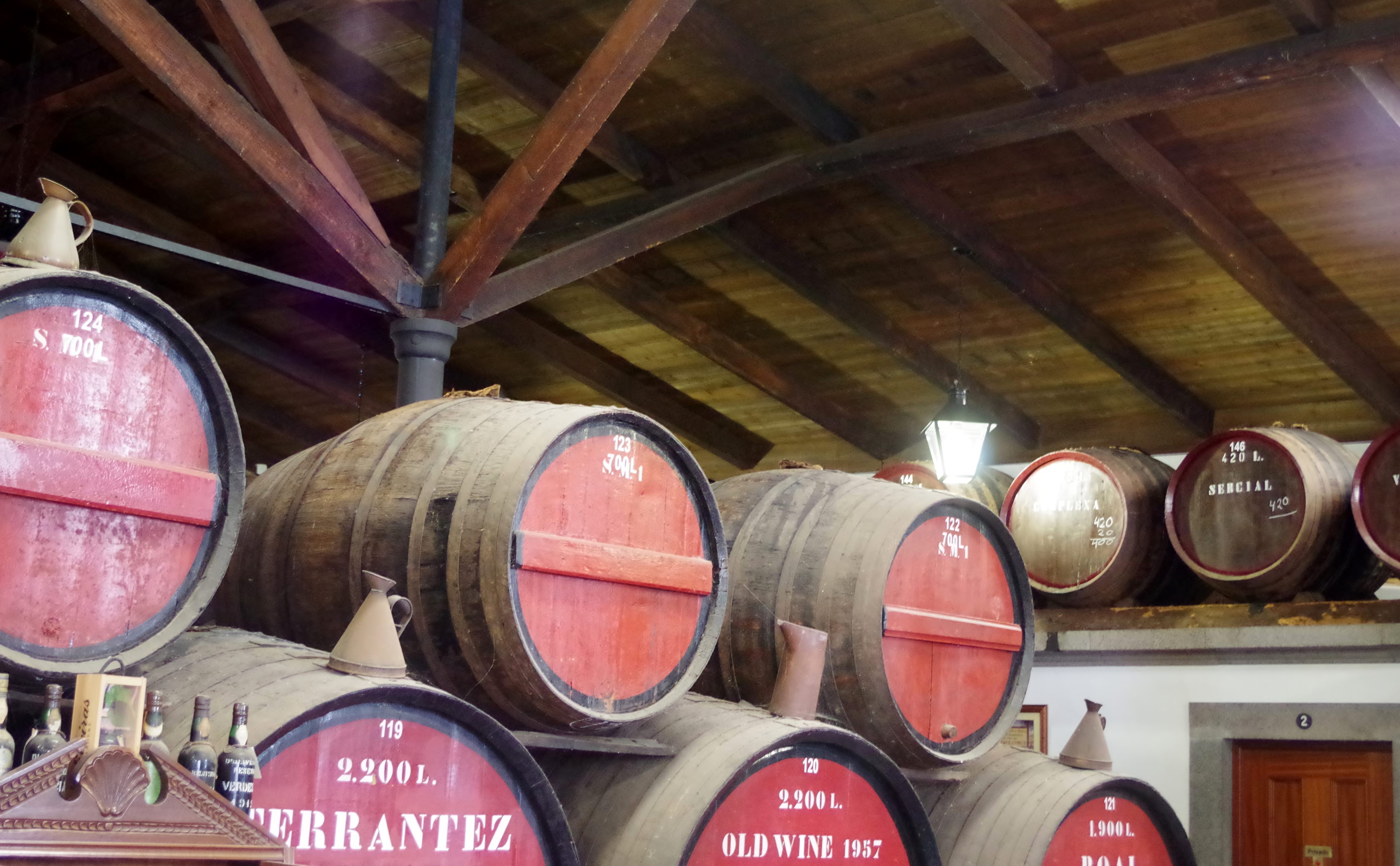 D'Oliveiras wine lodge