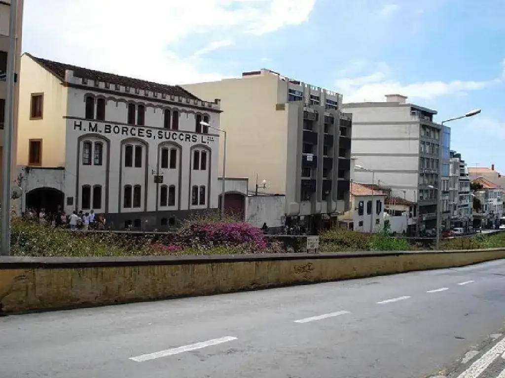 Borges wine lodge