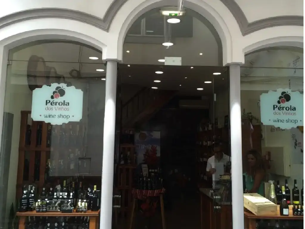 Funchal wine shop Perola